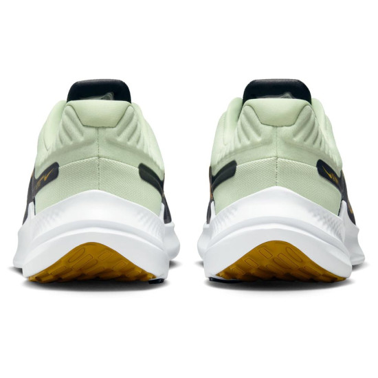 Nike Quest 5